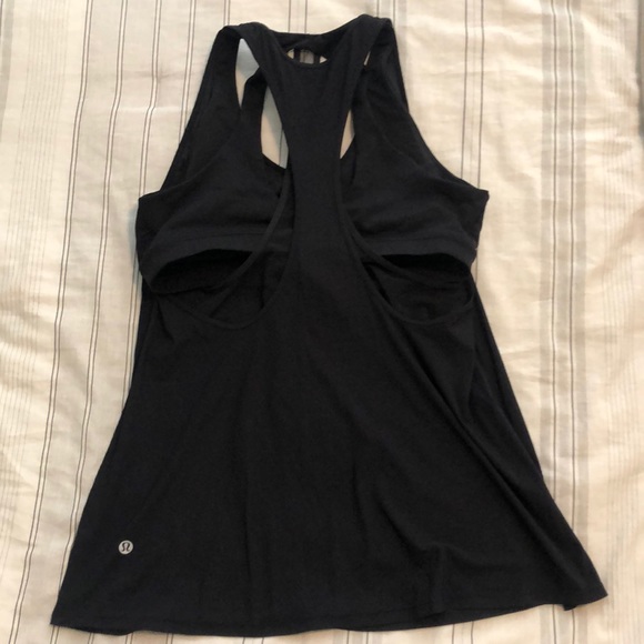 Black lululemon tank top - Picture 2 of 4